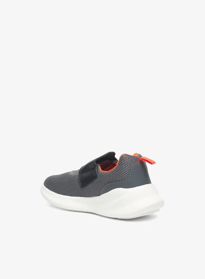 Dash Boys Textured Sports Shoes with Hook and Loop Closure